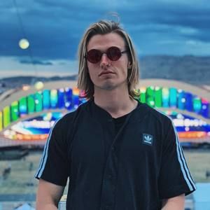 Meet your Posher, Leland